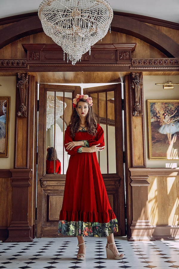 red long sleeve dress